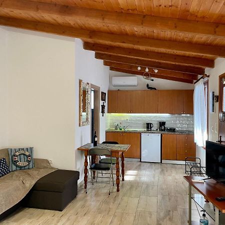 Waterfront Studio Nea Iraklitsa Διαμέρισμα Εξωτερικό φωτογραφία